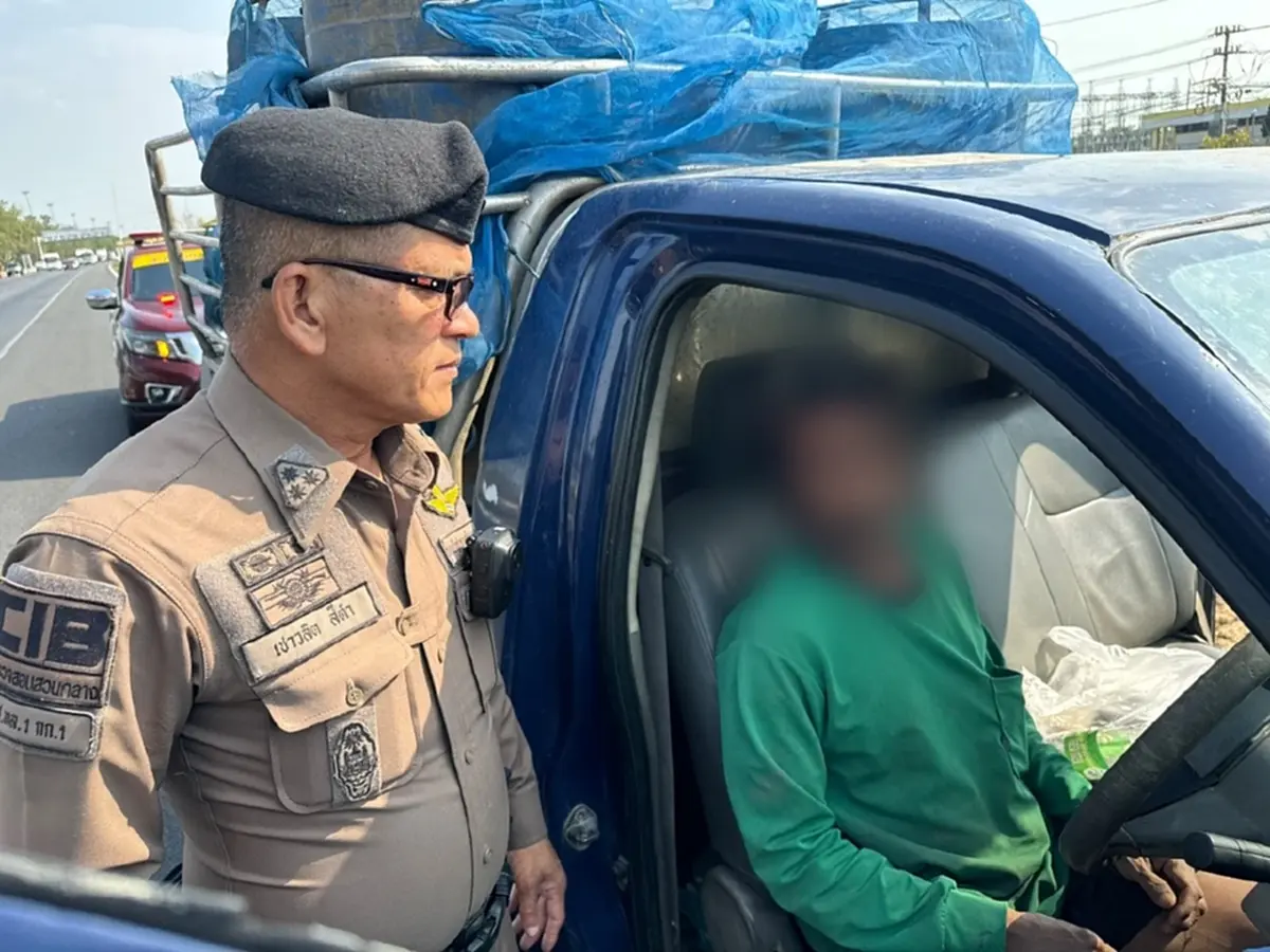 กระบะซิ่งมีพิรุธ! ตำรวจทางหลวงอยุธยารวบชายวัย 50 พบยาบ้า 7 เม็ด