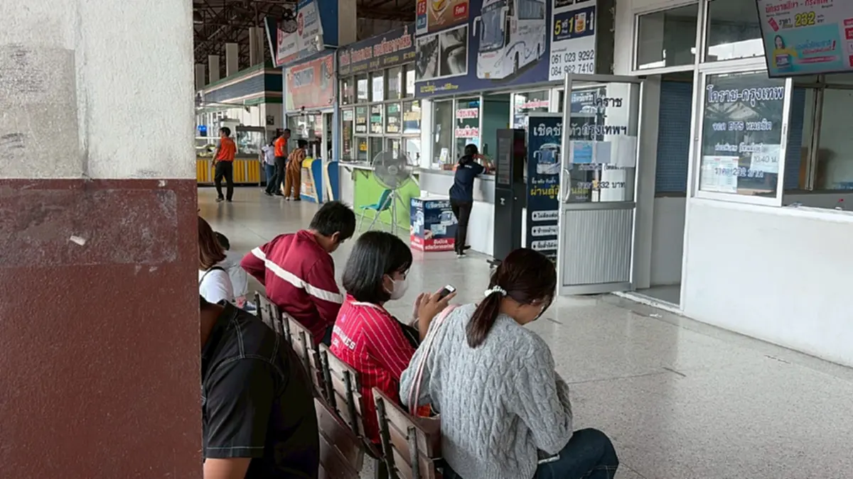 สงกรานต์โคราชวิกฤต! ตั๋วเต็ม-งดรถเสริม เซ่นพิษน้ำมันดีเซลพุ่ง