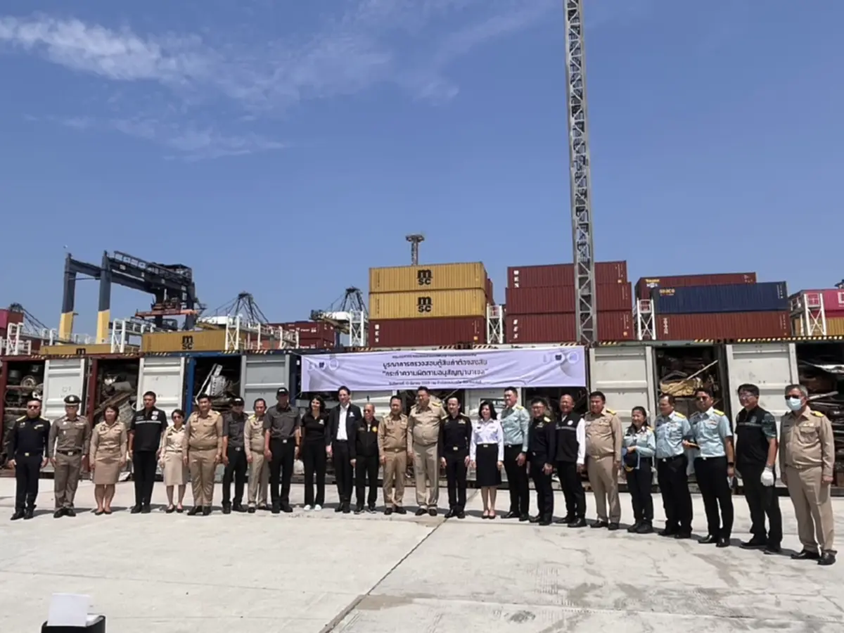 บุกแหลมฉบัง! อายัดขยะพิษ 18 ตู้ สำแดงเท็จตบตาเจ้าหน้าที่