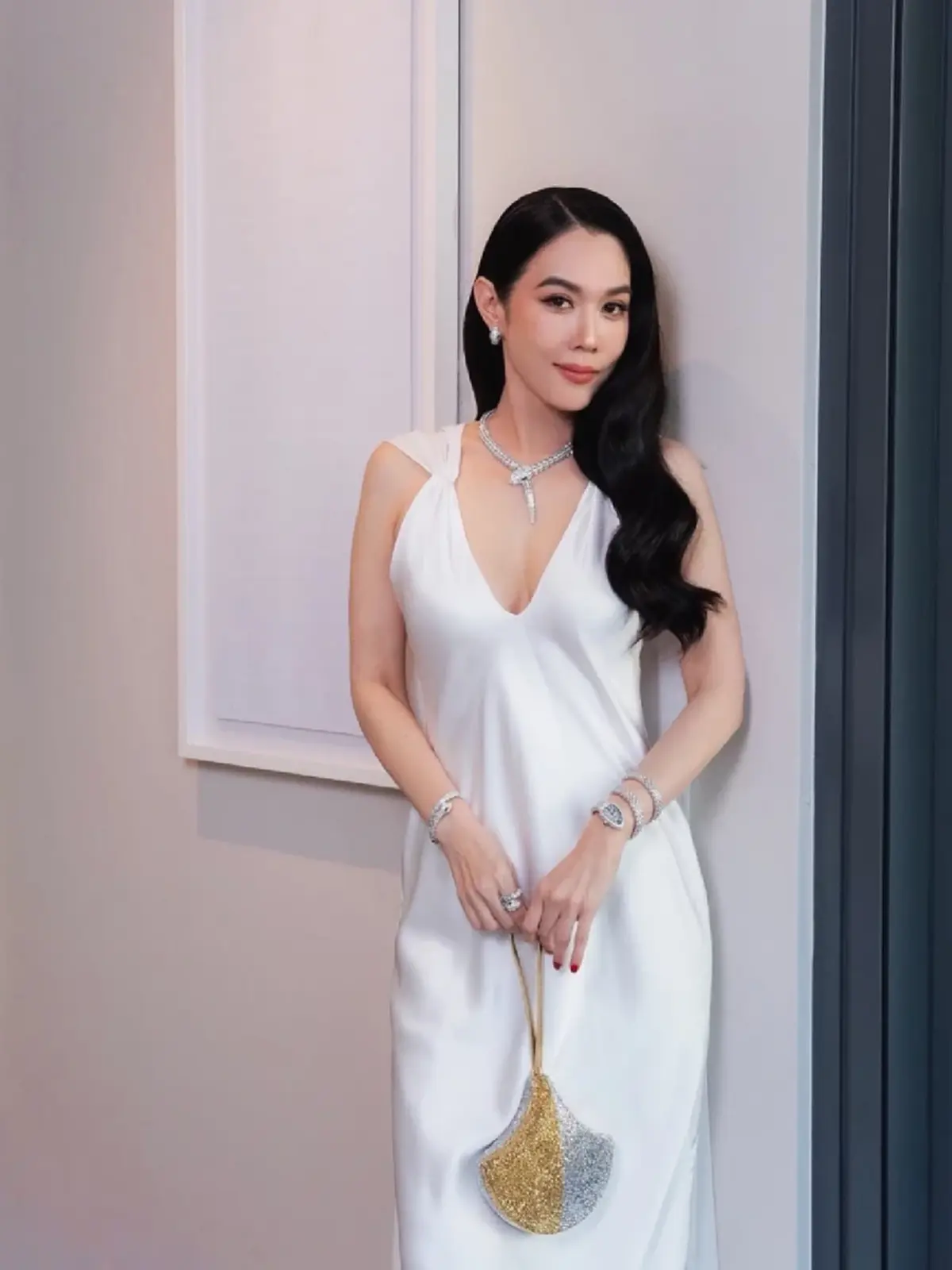  ออร่าพุ่งมาก "เมย์ เฟื่องอารมย์" โผล่อีเวนต์ ลุคนี้ทำฮือฮา 