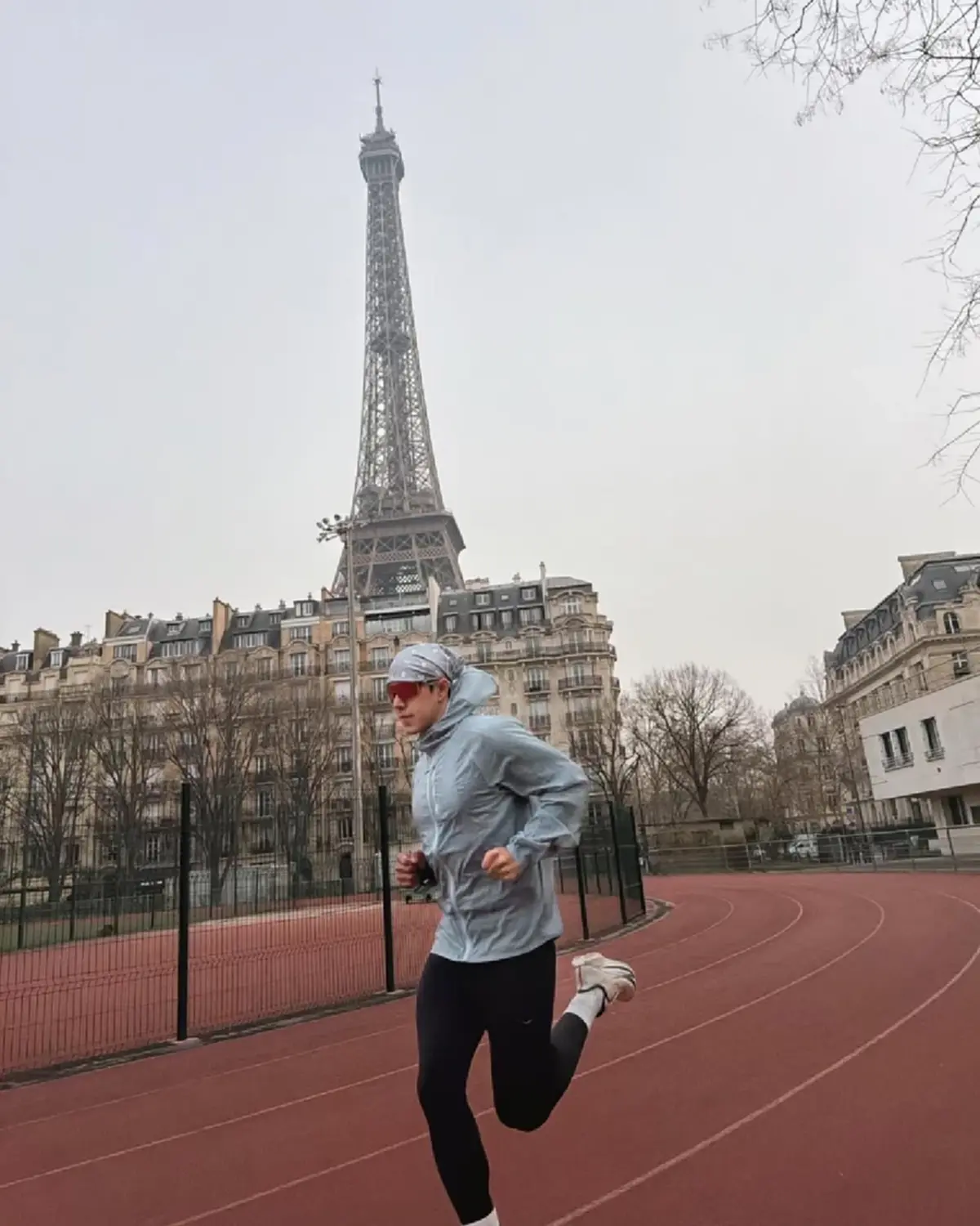 “นาย ณภัทร” พิชิตฮาล์ฟมาราธอนที่กรุงปารีส 21 กม. ครั้งแรก  