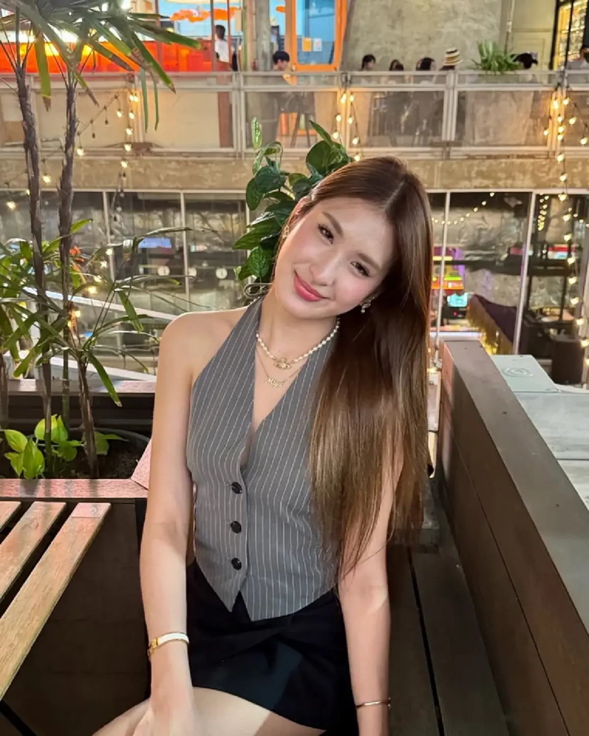 ว้าวทั้งไทม์ไลน์ ลูกสาวพ่อพีท พลิกลุคแรง สวยเฉี่ยวจนต้องขยี้ตา