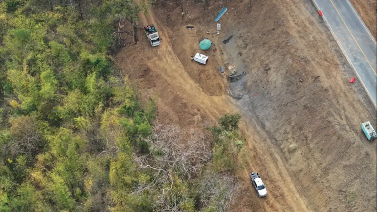 จับมอดไม้เชียงดาว! อ้างชื่อรับเหมาทางหลวงบุกรุกอุทยานฯ