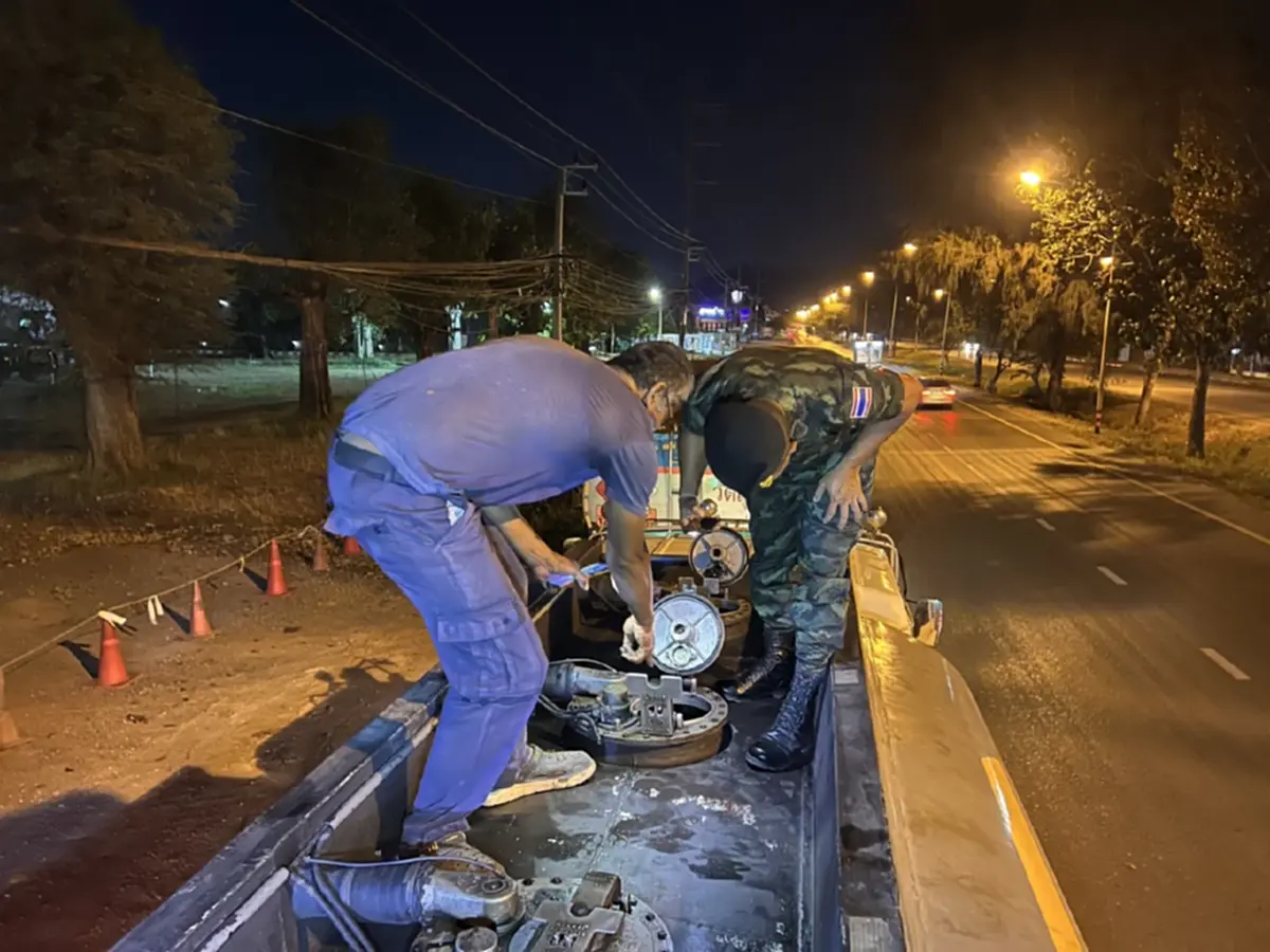 ทภ.4 จับน้ำมันเถื่อนสุราษฎร์ฯ 1.5 หมื่นลิตร ไร้เอกสารสำแดง