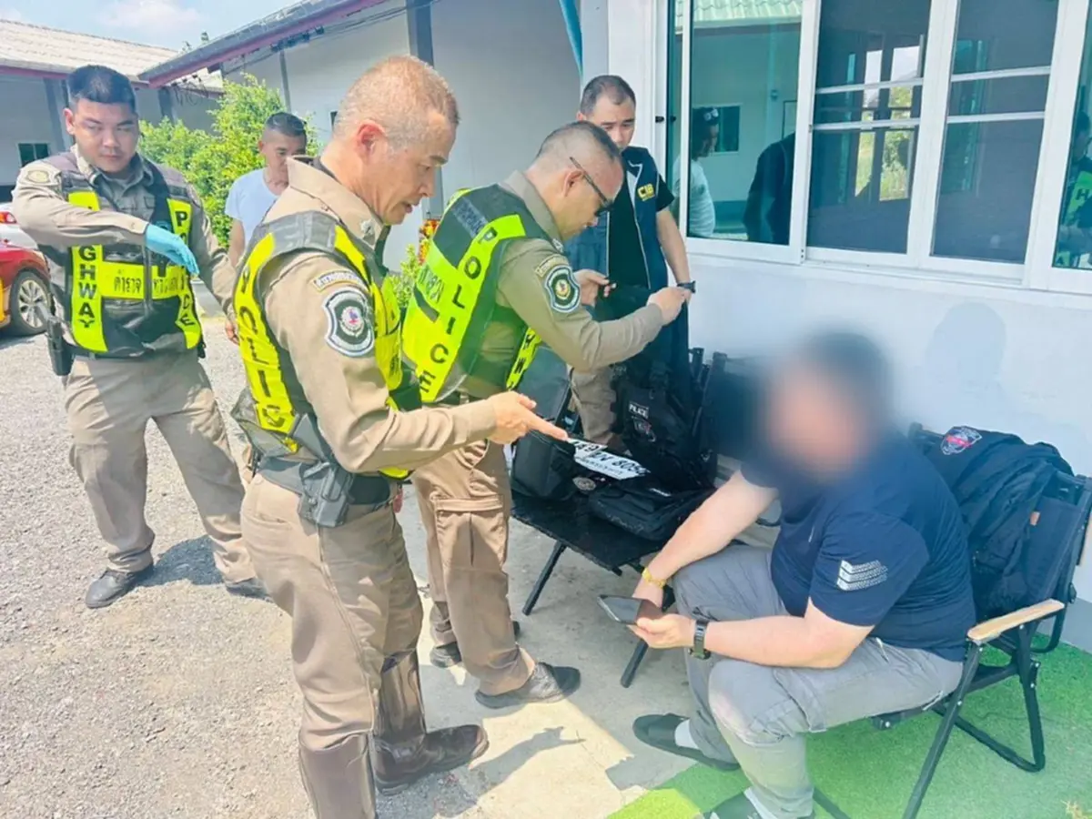 หมดสภาพ รวบ 2 ตำรวจเก๊ คาพระราม 2 วีรกรรมโชกโชน ประวัติสุดเดือด