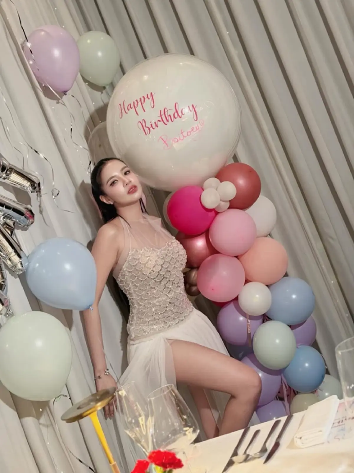 “ใบเตย สุธีวัน” ฉลองวันเกิด 38 สุดปัง อวดของขวัญให้ตัวเอง