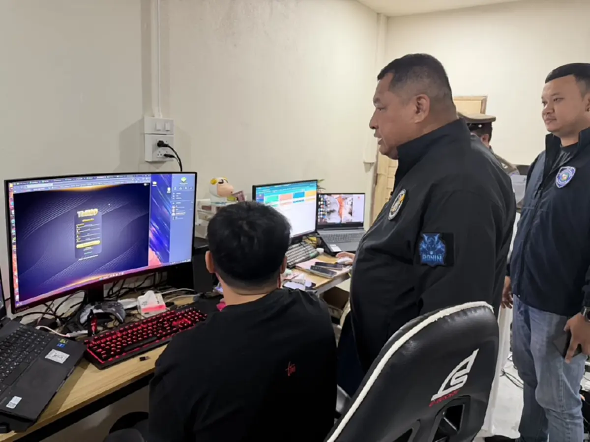 รวบคาบ้าน 2 ผัวเมียแอดมินเว็บพนันดัง เงินหมุนปีละ 360 ล้าน