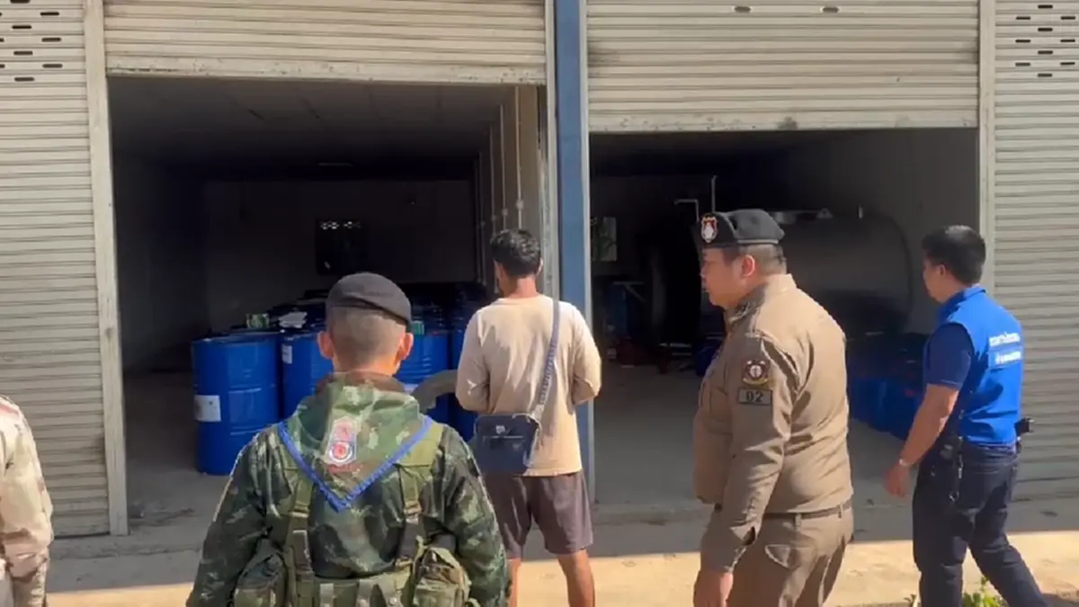 บุกสกัดจับดีเซล 20,000 ลิตร! เตรียมลอบข้ามฝั่งเมียนมา