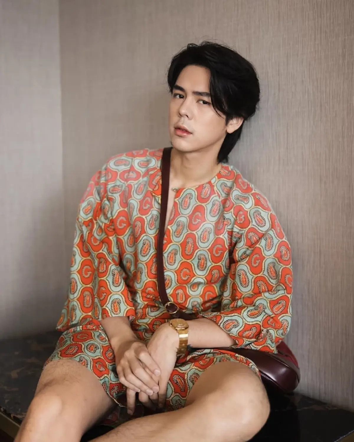 “พีช พชร” คว้าปริญญาโทใบที่ 2  ครอบครัว “จิราธิวัฒน์” ร่วมยินดี 