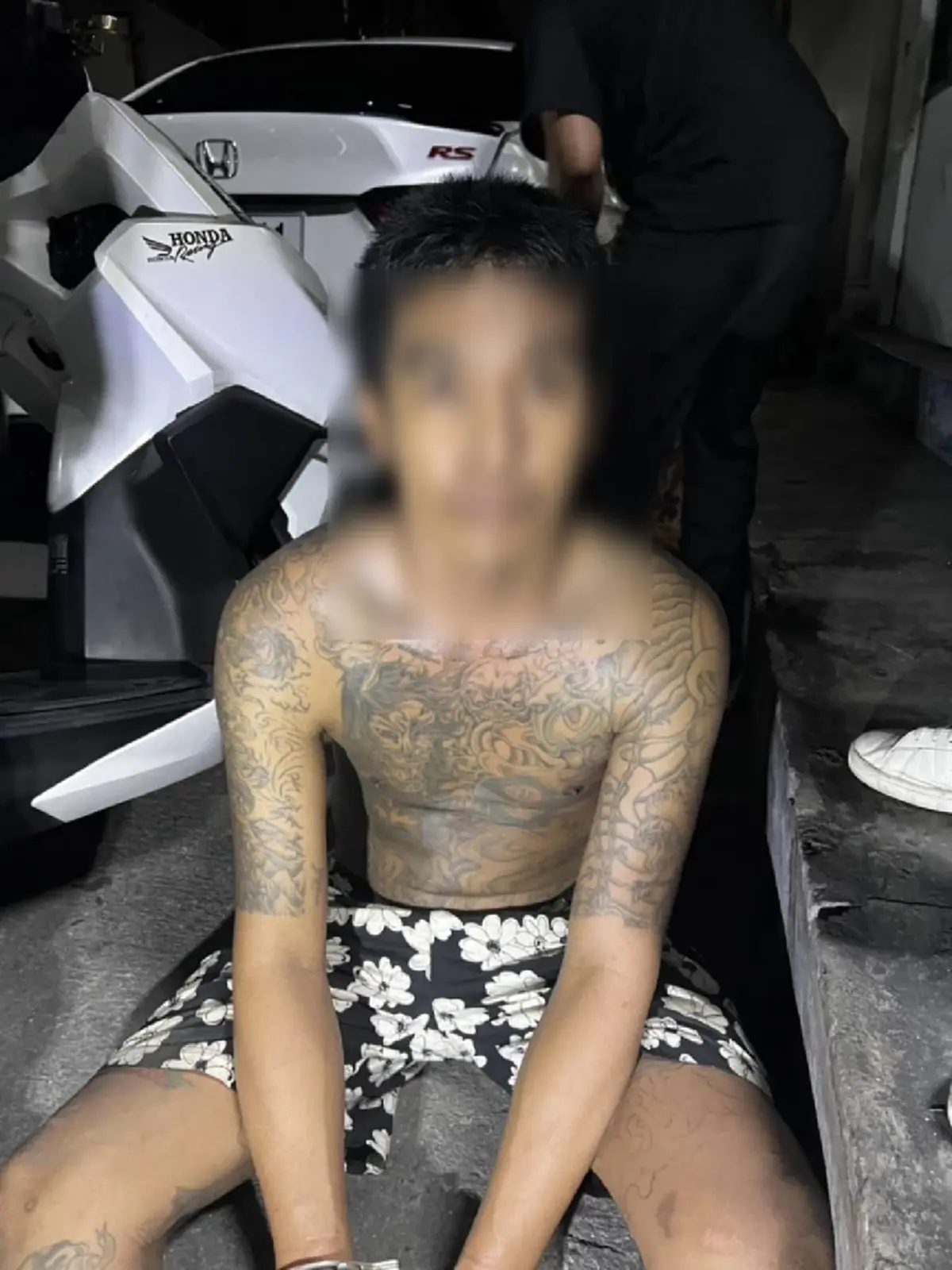 จับคาบ้าน ผีพนัน กระชากทองบนรถตุ๊กๆ สารภาพหาเงินเปย์หญิง