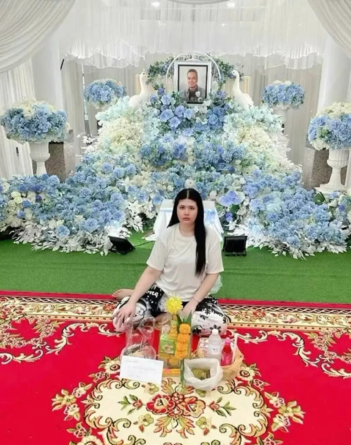 นาย เดอะคอมเมเดี้ยน ไลฟ์ถึง ไอซ์เมียเหน่ง เหม่งจ๋าย ถึงกับส่ายหัว