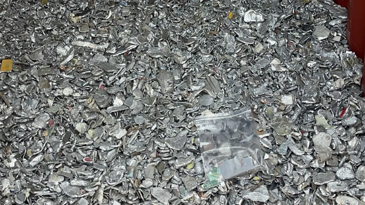 บุกแหลมฉบัง! อายัดขยะพิษ 18 ตู้ สำแดงเท็จตบตาเจ้าหน้าที่