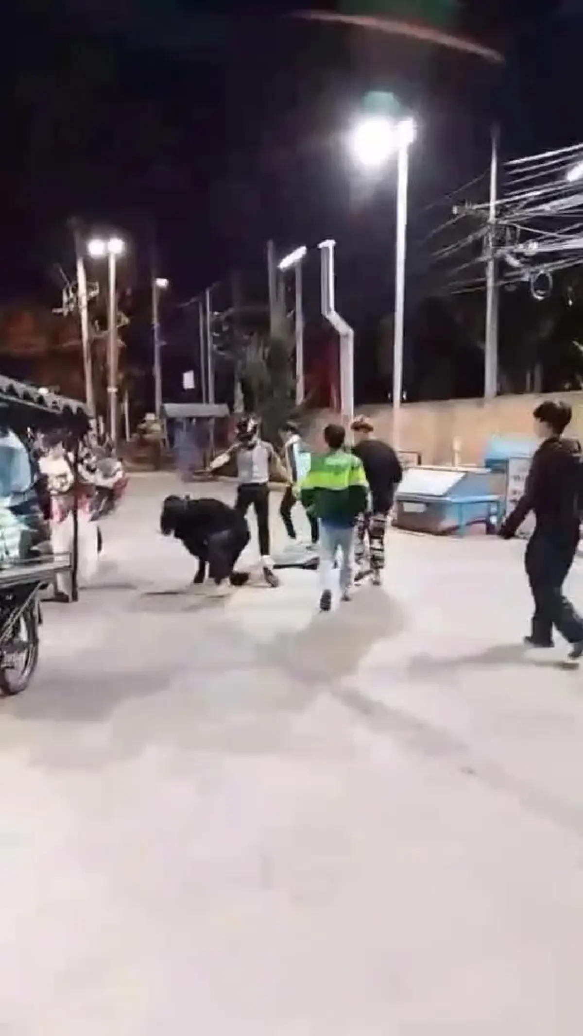 เชียงใหม่เดือด! ซัดกันนัวกลางปั๊ม หนุ่มเมาแซงคิวเติมน้ำมัน