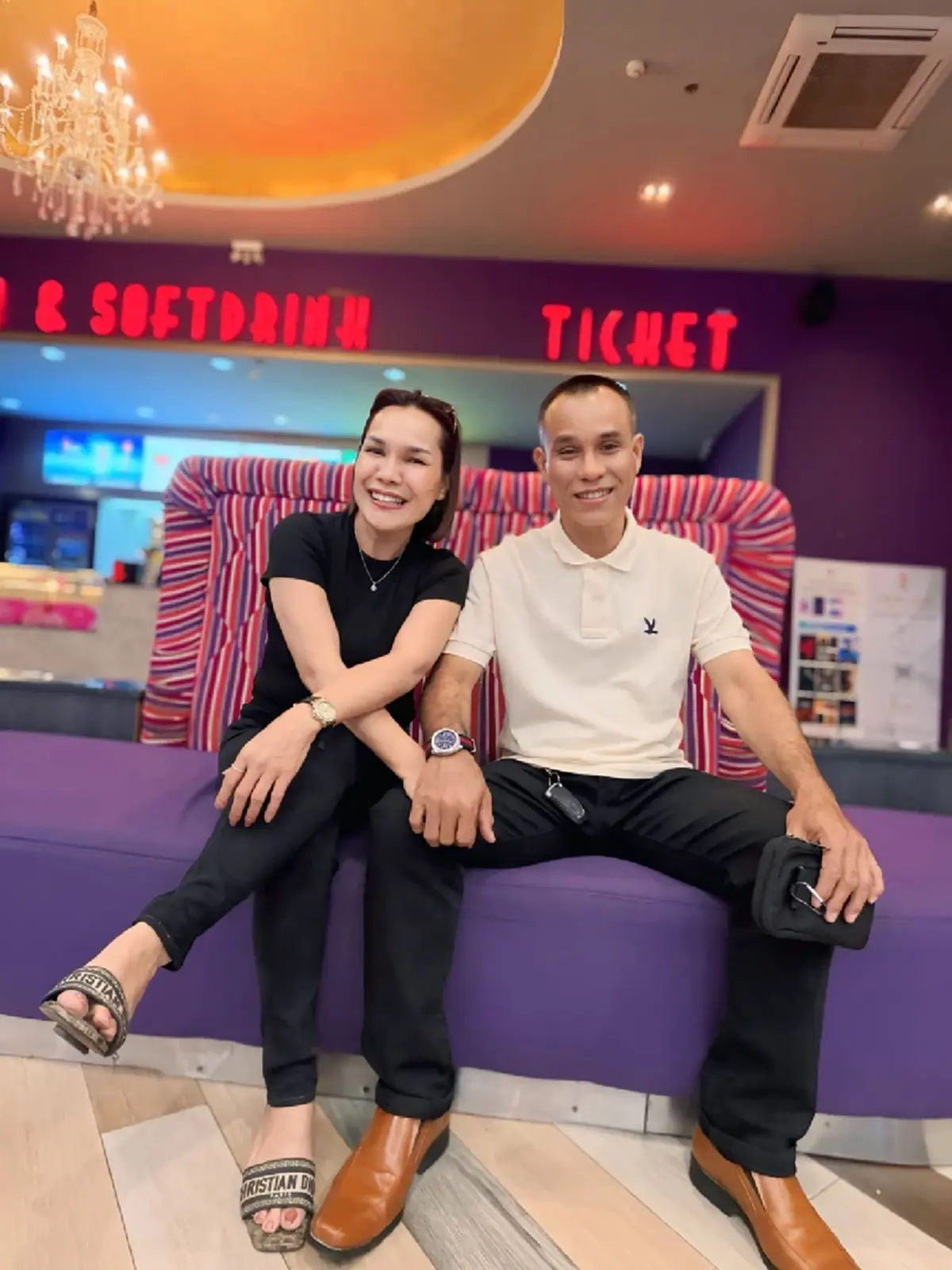  เปิดตัวรักครั้งใหม่ แม่เกตุ ควงหนุ่มทำบุญ เผยเหตุผลสุดอบอุ่น