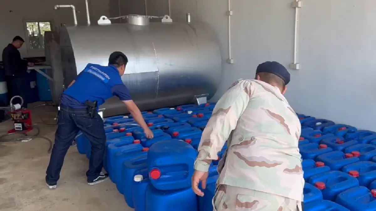 บุกสกัดจับดีเซล 20,000 ลิตร! เตรียมลอบข้ามฝั่งเมียนมา