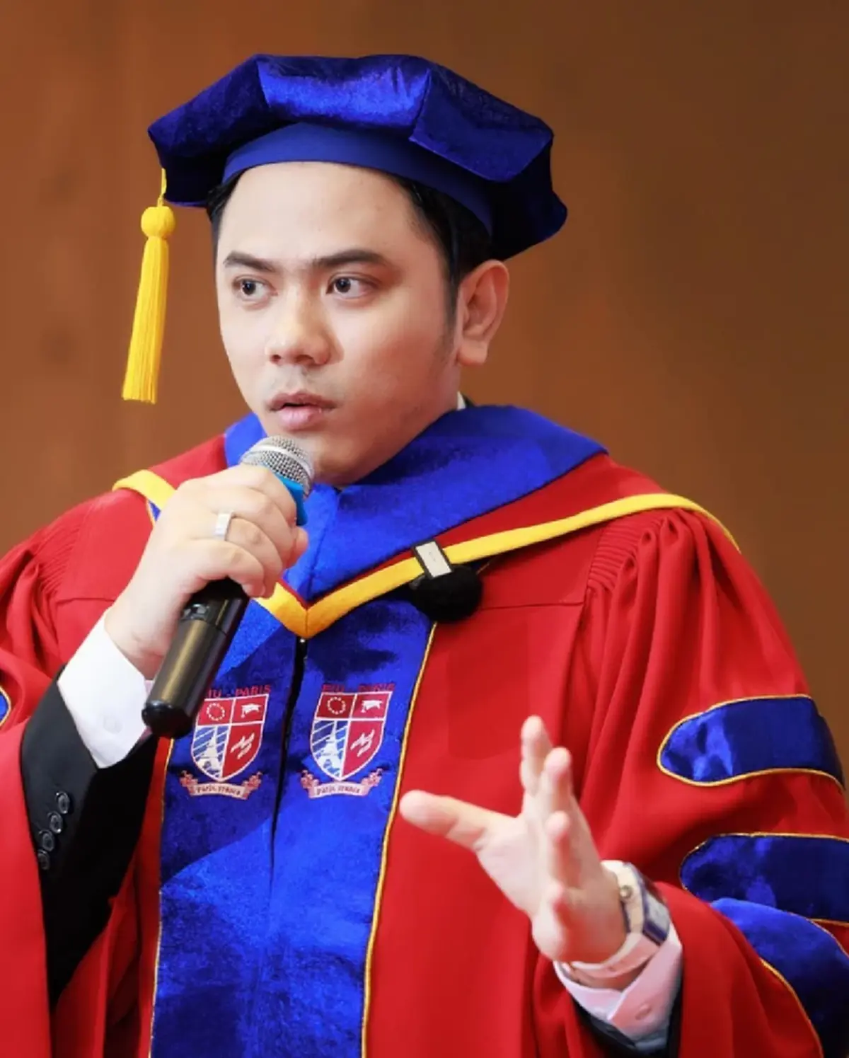 เปิดประวัติ แอ็คมี่ วรวัฒน์ เทพคริปโต CEO หมื่นล้าน สามีนางเอกดัง