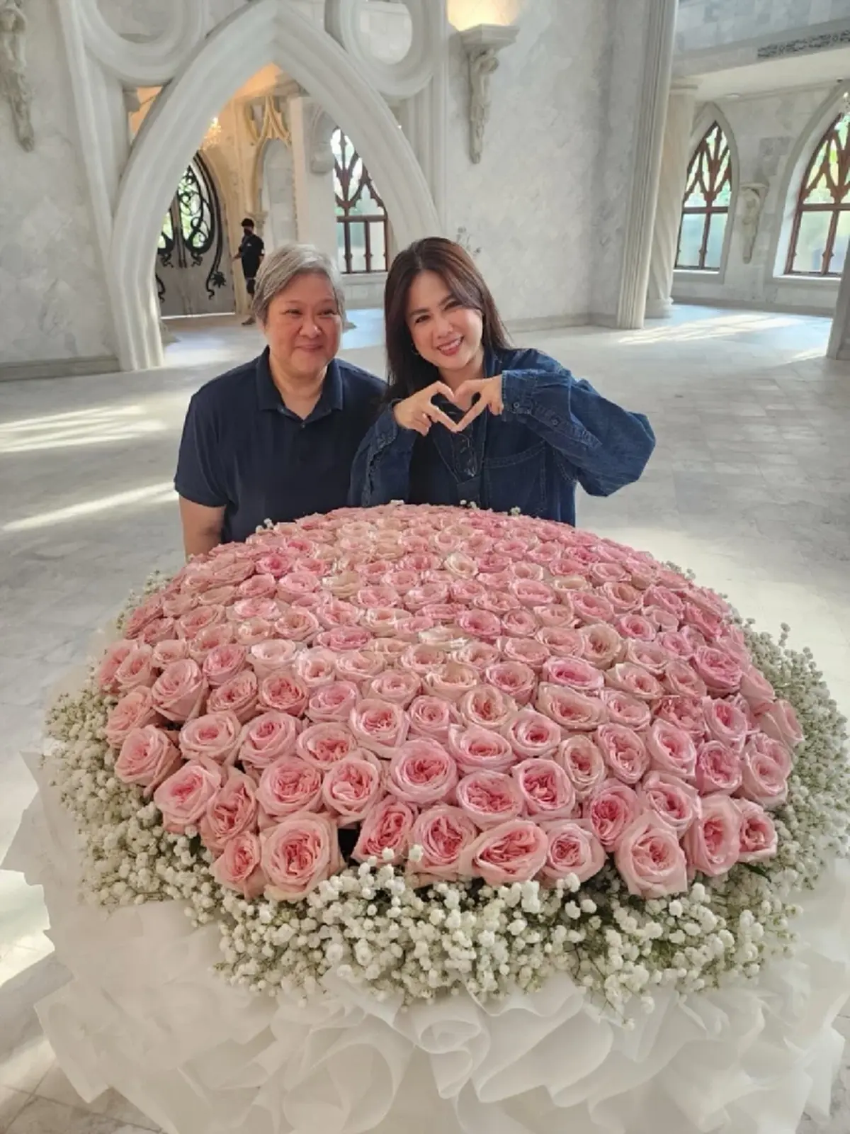 ติ๊ก กัญญารัตน์ เปิดโมเมนต์ครบรอบรัก ขอบคุณคนพิเศษกลางไอจี