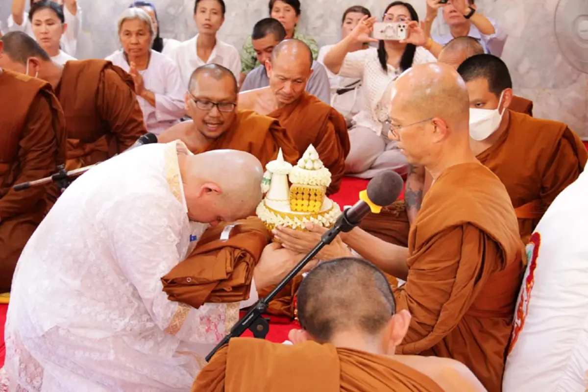 บุกเยี่ยม “หลวงพี่แก้ว” แบบเซอร์ไพรส์ ชาวเน็ตดันสะดุดตาเลขกุฏิ