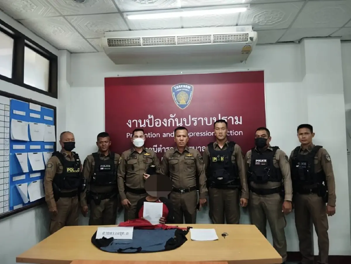 สายตรวจท่าข้ามไล่ล่าระทึก รวบโจรลักรถจักรยานยนต์พร้อมของกลาง