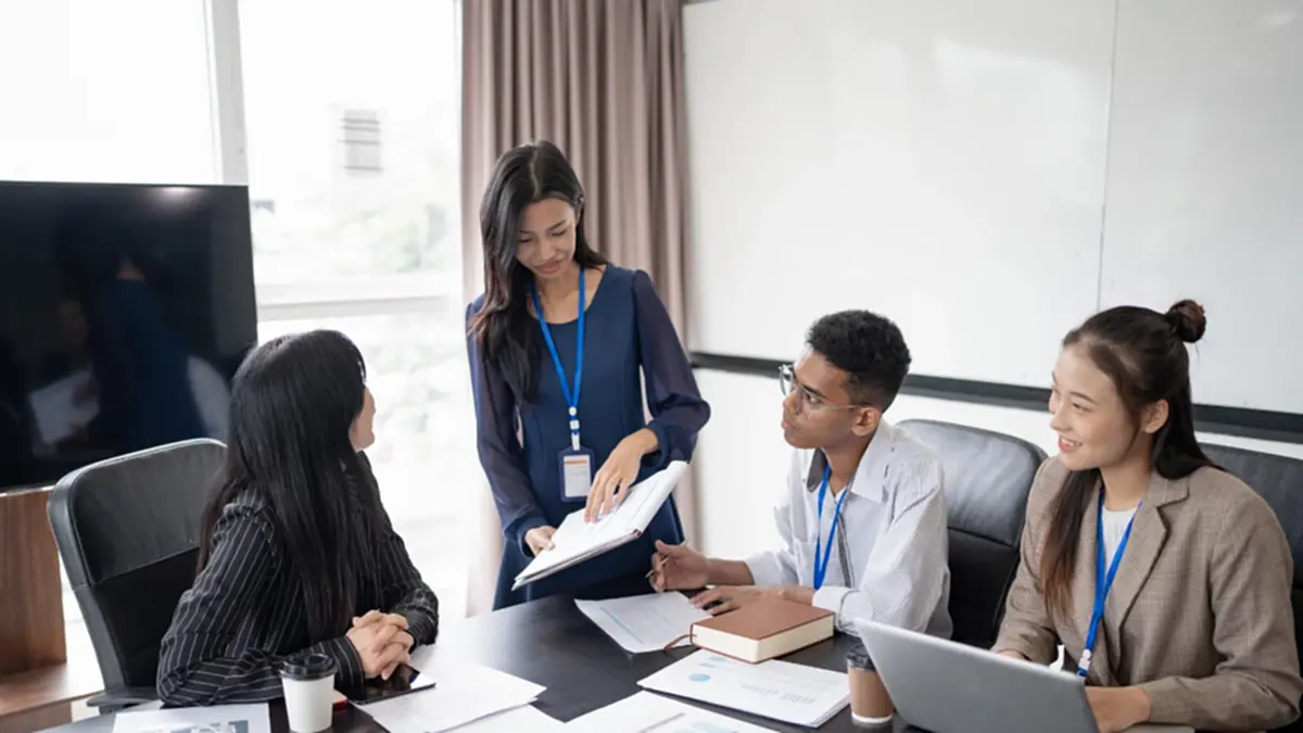 สาวข้องใจ เจอแชตแฟน  อ่านแล้วสะดุด ชาวเน็ตฟันธงคำเดียว