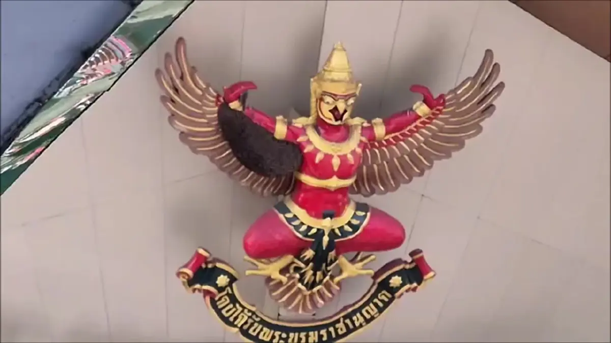 ผึ้งเกาะพญาครุฑแตกรังวันพระ ต่อยชาวบ้านสาหัส