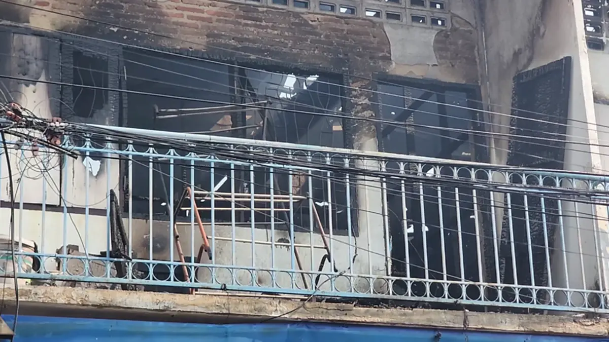 ระทึกเชียงใหม่! ไฟไหม้ตึกแถวใกล้ขนส่งช้างเผือก วอด 6 คูหา