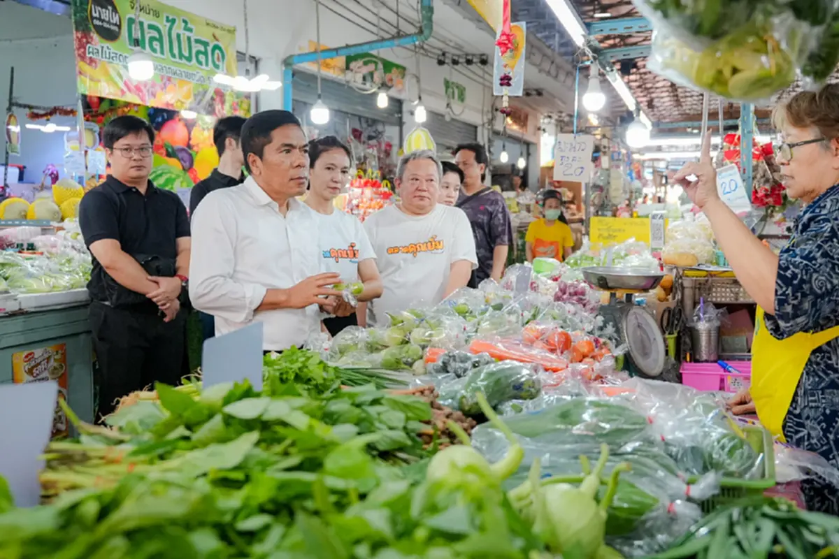 พาณิชย์บุกตลาดคุณยิ้ม เช็กราคาสินค้า สกัดโก่งราคาช่วงหน้าร้อน