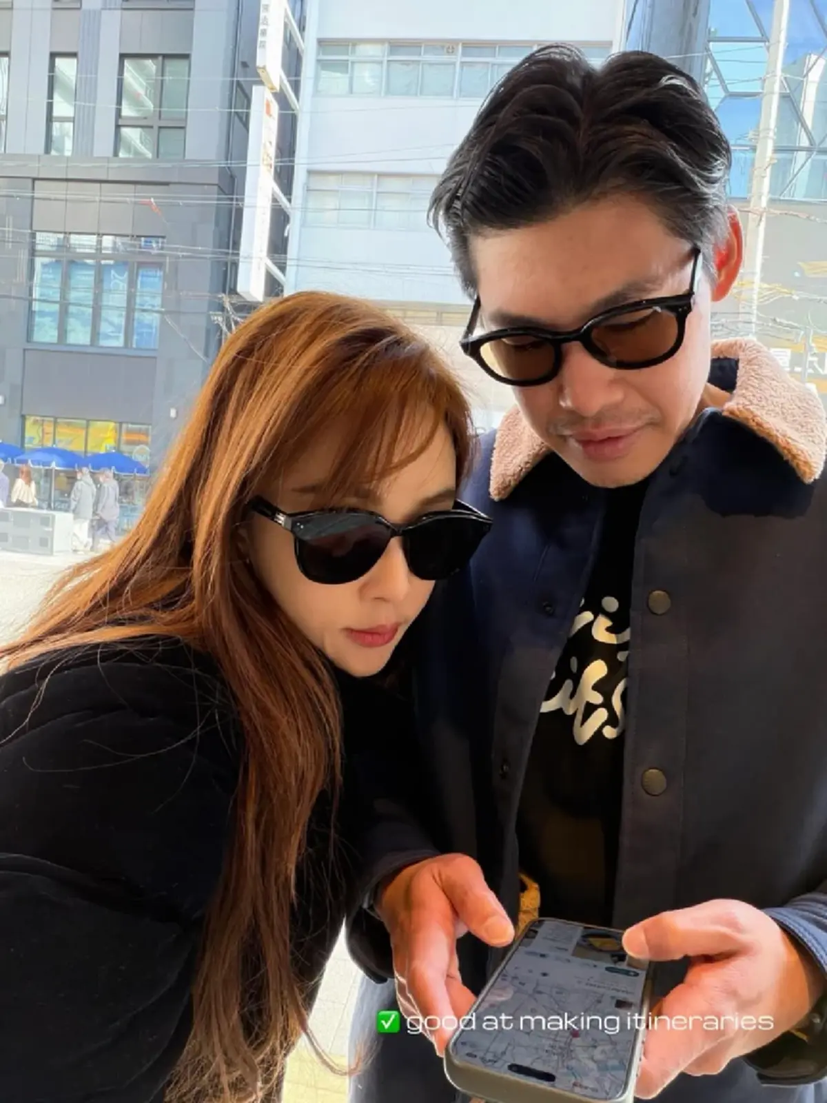 หวานจนหลุดโฟกัส! “เป้ย ปานวาด” ฟังผลตรวจแต่มองแฟนหมอไม่ละสายตา  