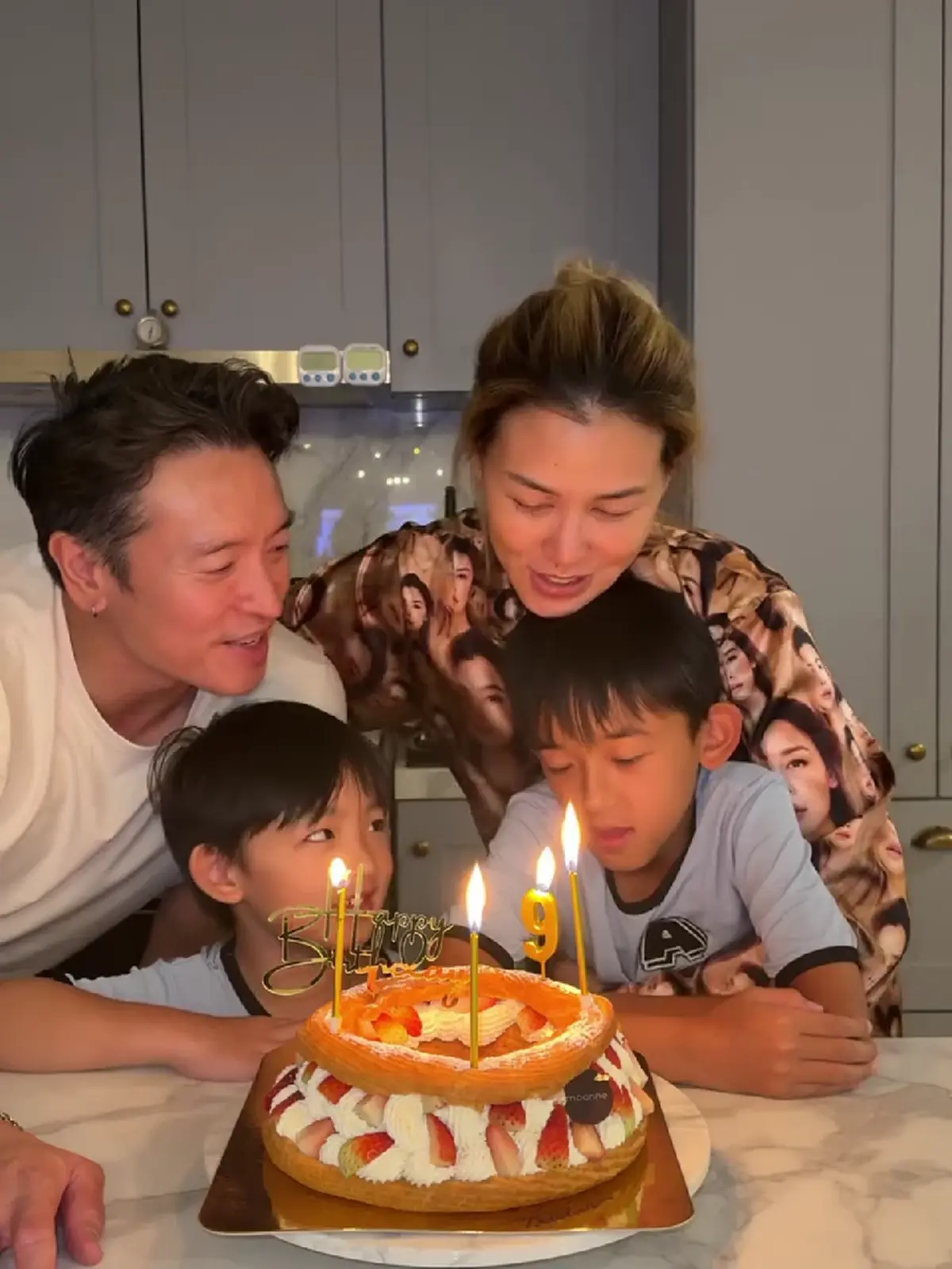 “ชาย ชาตโยดม” ฉลองวันเกิดลูกชาย 9 ขวบ แค่ 4 คนแต่เต็มไปด้วยรัก