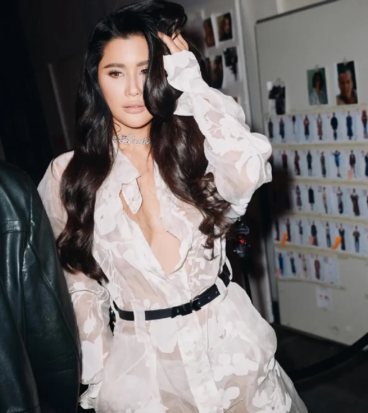 ปังไม่หยุด “ปู ไปรยา” เฉิดฉายในปารีส   ลุคซีทรูสะกดทุกสายตา