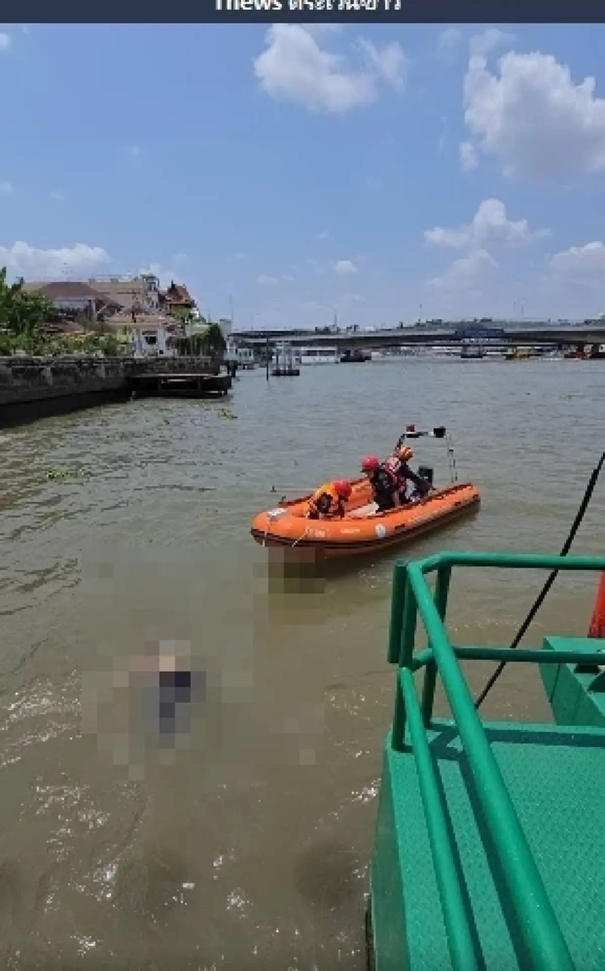 พบร่างหญิงนิรนามลอยแม่น้ำเจ้าพระยา คาดเสียชีวิตไม่ต่ำกว่า 24 ชั่วโมง