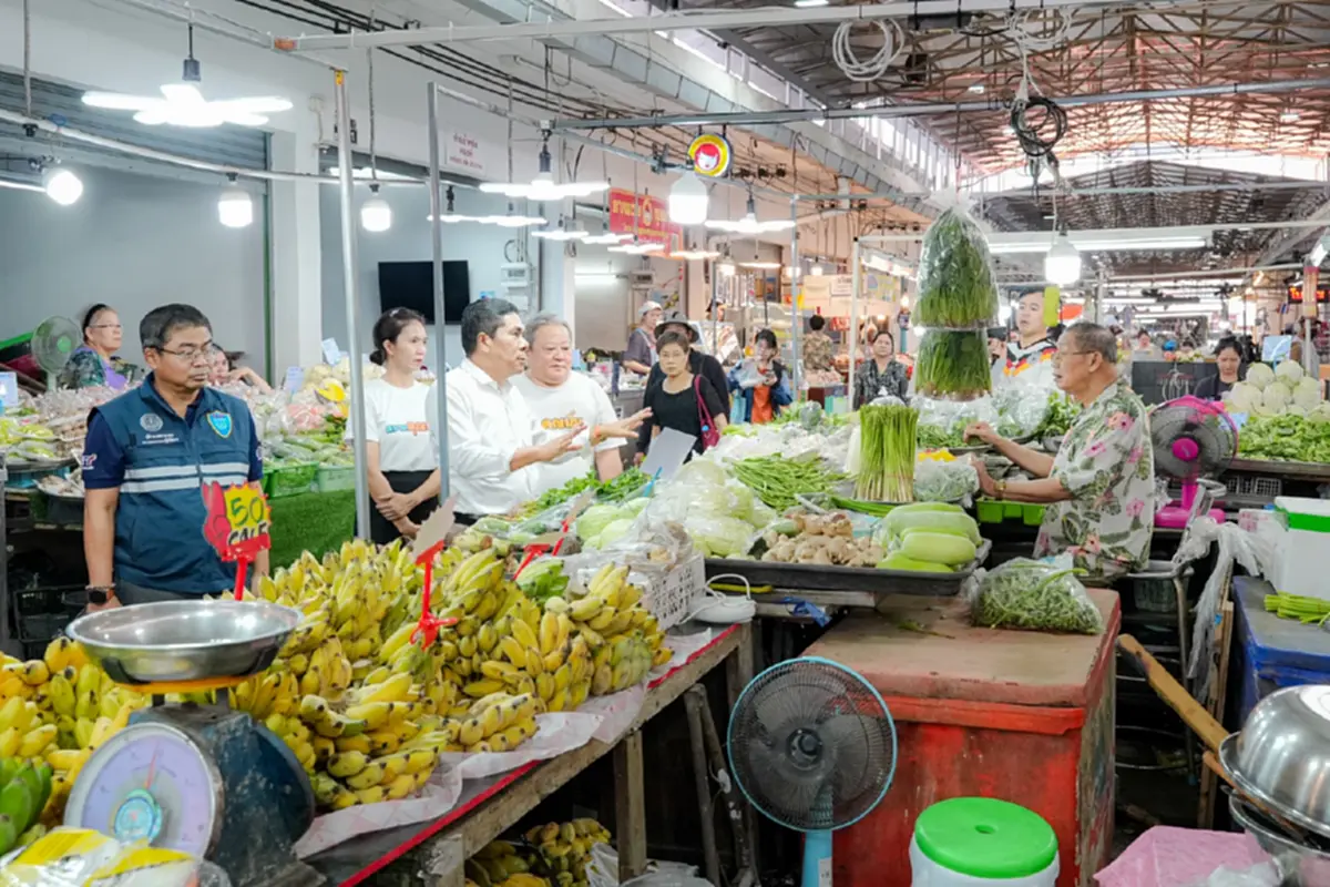 พาณิชย์บุกตลาดคุณยิ้ม เช็กราคาสินค้า สกัดโก่งราคาช่วงหน้าร้อน