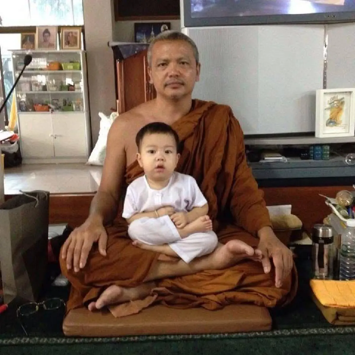 เปิดภาพล่าสุด "น้องกร วัดป่ามณีกาญจน์" โตเป็นหนุ่มหล่อมาก