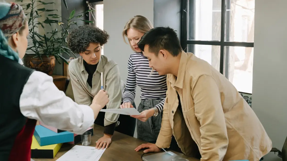 สาวงงหนัก ถูก HR ออกจดหมายเตือน เหตุไม่ไปกินข้าวกับเพื่อนร่วมงาน