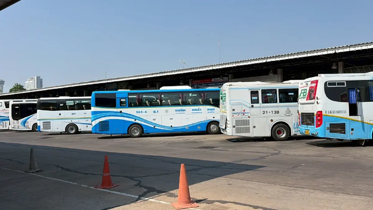 สงกรานต์โคราชวิกฤต! ตั๋วเต็ม-งดรถเสริม เซ่นพิษน้ำมันดีเซลพุ่ง