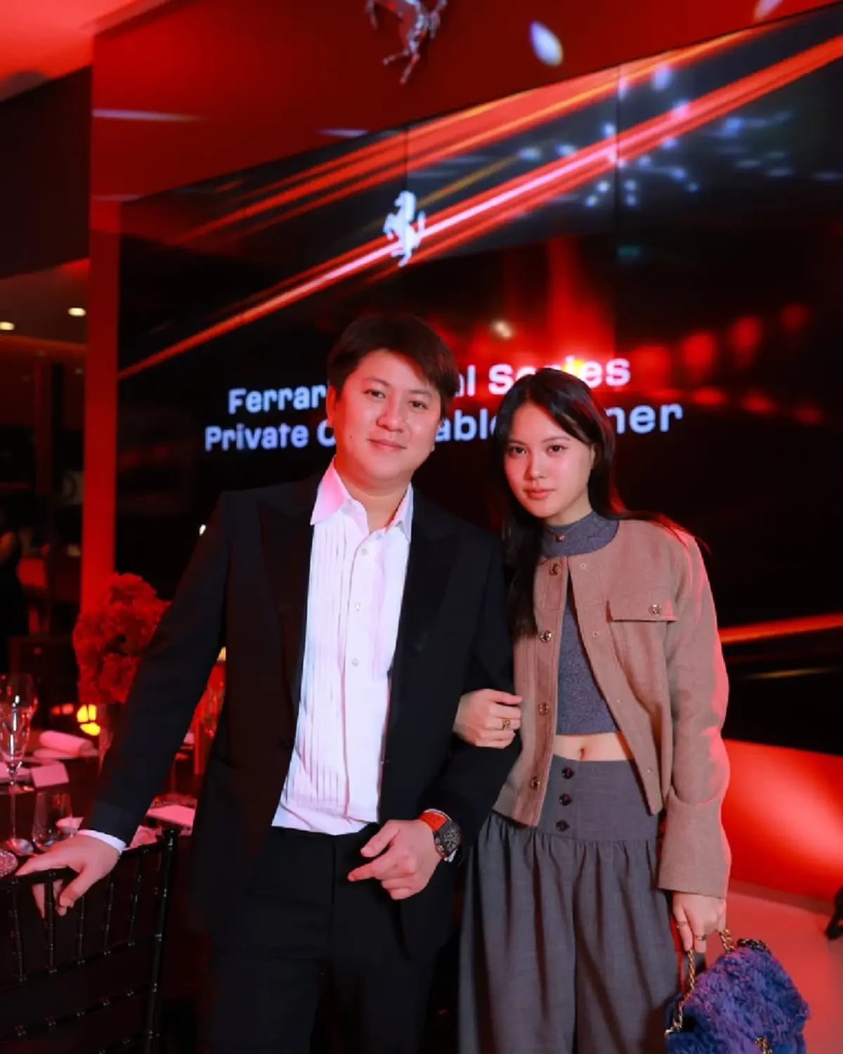 “มินนี่ ภัณฑิรา” ว่าที่เจ้าสาวพันล้าน “ไฮโซกี้” คุกเข่าขอแต่งงาน 