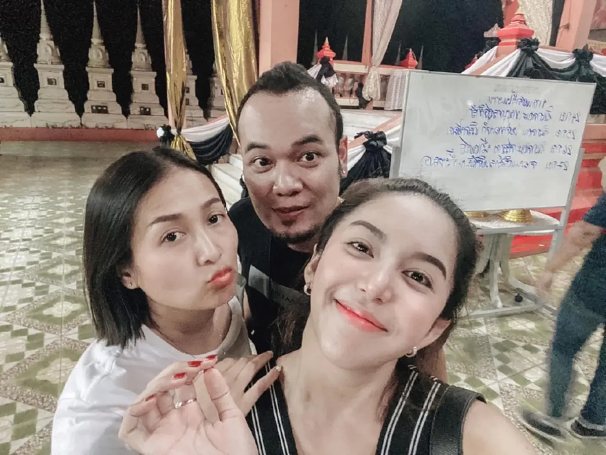 เมียนักร้องดัง ฟาดเดือด ร่วมอาลัย เหน่ง เหม่งจ๋าย โดนหาว่าหิวแสง