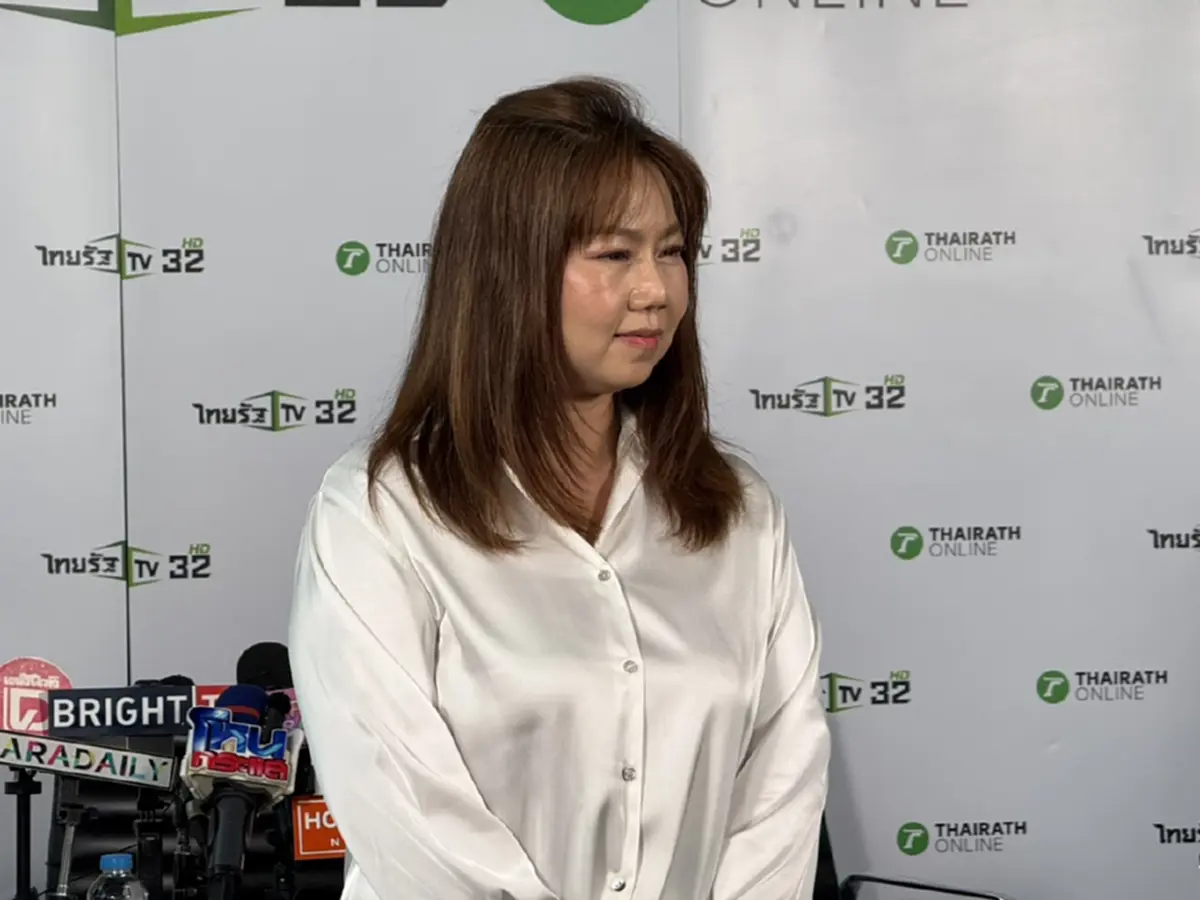 "เปิ้ล" ลูก "เด๋อ ดอกสะเดา" โต้เดือดพูดชัดปมทะเบียนสมรสของพ่อ