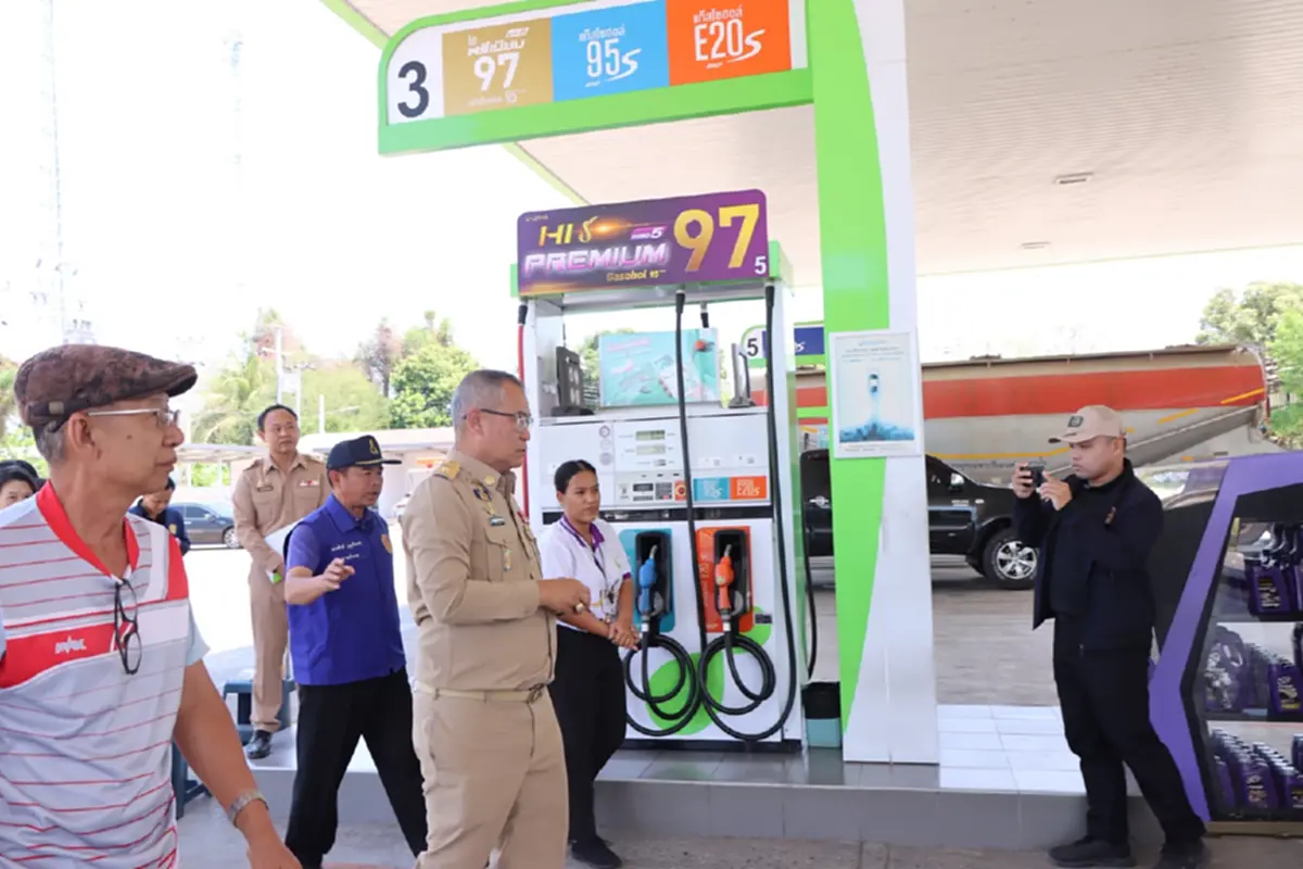 นครพนมสั่งปั๊มผ่อนผันเติมแกลลอนได้ ช่วยวัด-กู้ภัย-เกษตรกร