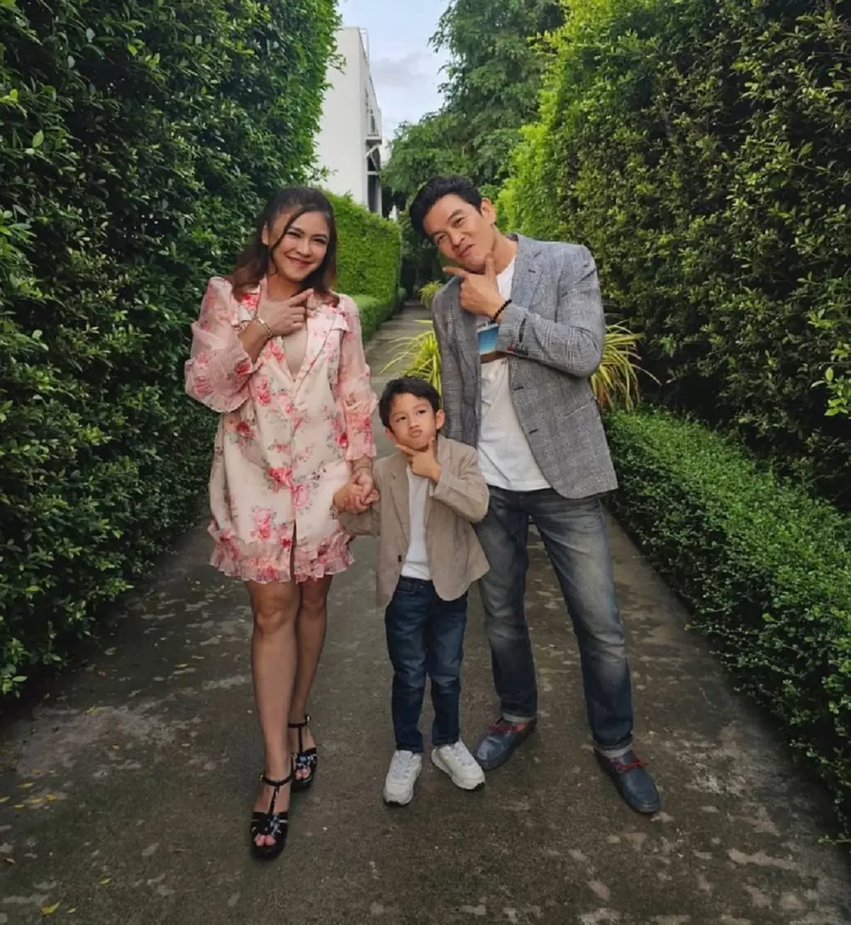 สุดภูมิใจ ลูกชายพระเอกดัง โชว์ฟอร์มเทพ คว้า 7 เหรียญว่ายน้ำ