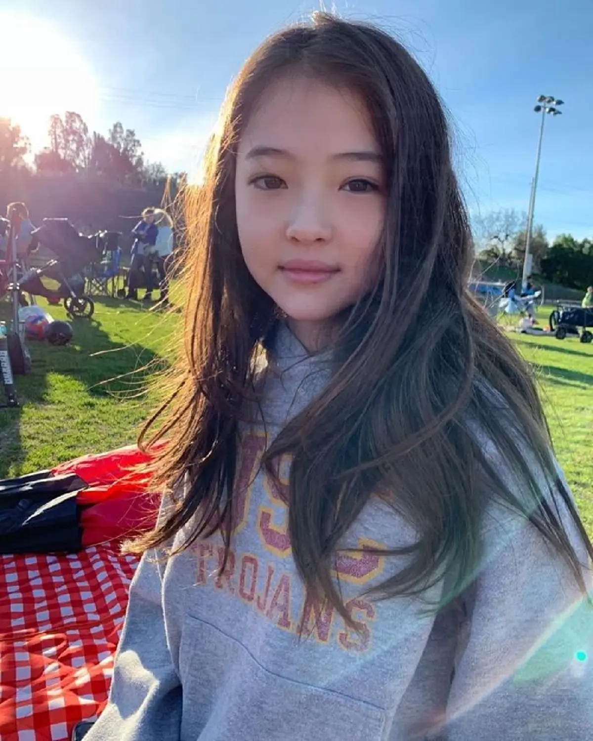  จากเด็กไวรัลสู่ไอคอนโลก  โตเป็นสาวสวยระดับนางแบบ-ไอดอล