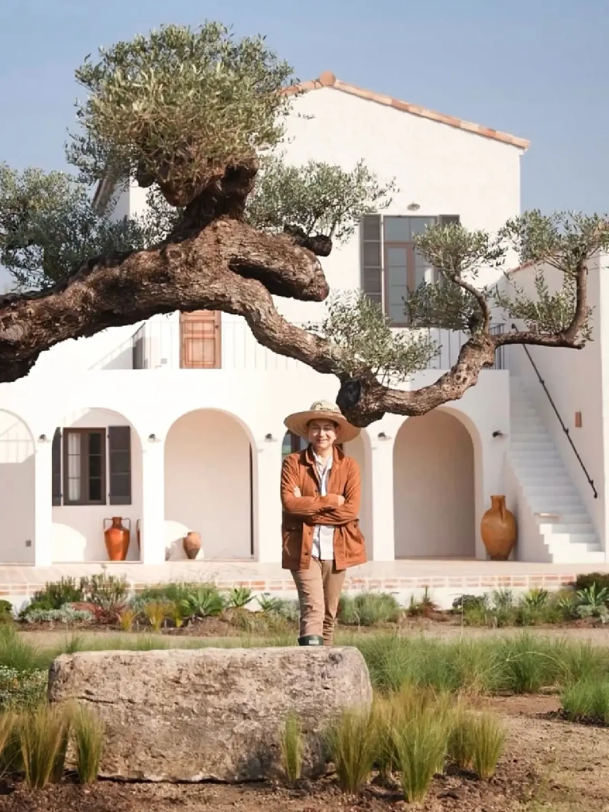 เปิดบ้านในฝัน! ดุ๊ก ภาณุเดช เขาใหญ่ สวยทุกมุมระดับมาสเตอร์พีซ