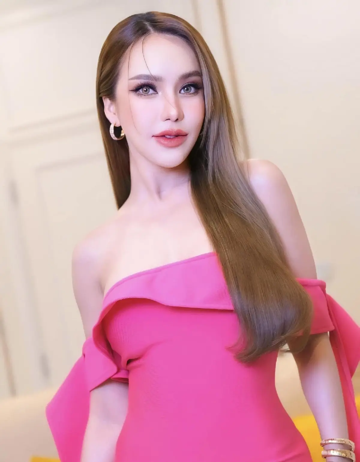 "แม่ตั๊ก" ปล่อยคลิปเดือด "ป๋าเบียร์" ชี้หน้าสบถแรงใส่เมีย - แม่ยาย