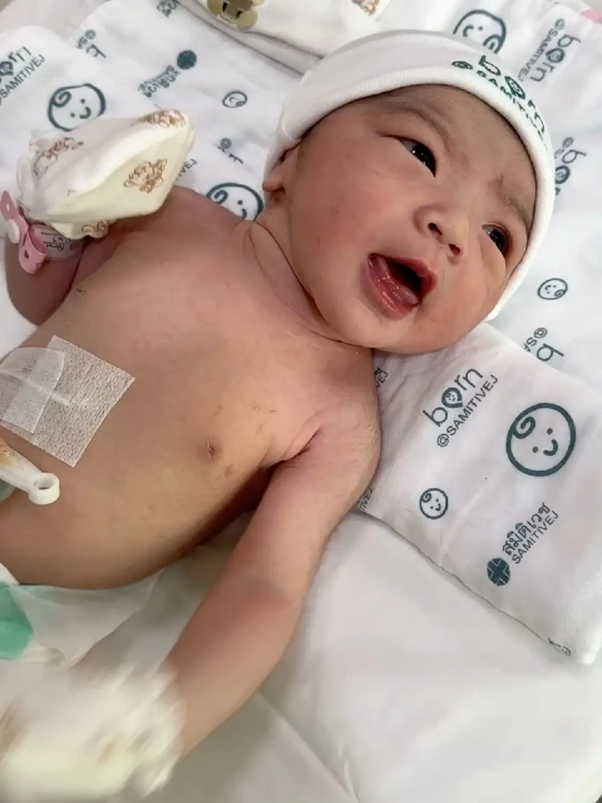 กลั้นน้ำตาไม่อยู่! อยู่ข้างภรรยา 12 ชม. ช่วยทำคลอดลูกคนแรก