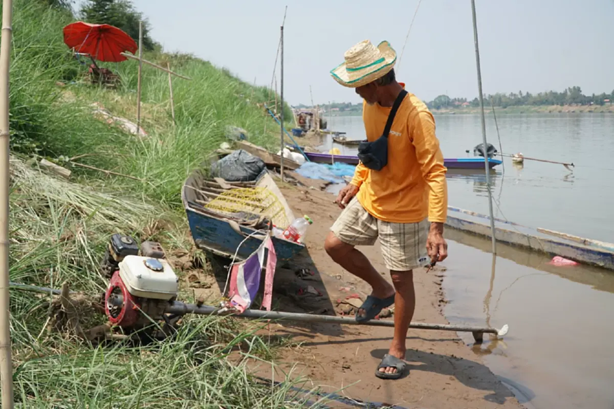 น้ำมันพุ่งลิตรละ 40! ชาวประมงหนองคายอ่วม แบกต้นทุนพุ่งวันละ 300