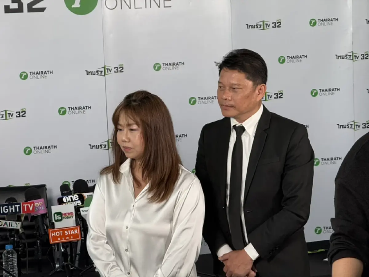 "เปิ้ล" ลูก "เด๋อ ดอกสะเดา" โต้เดือดพูดชัดปมทะเบียนสมรสของพ่อ