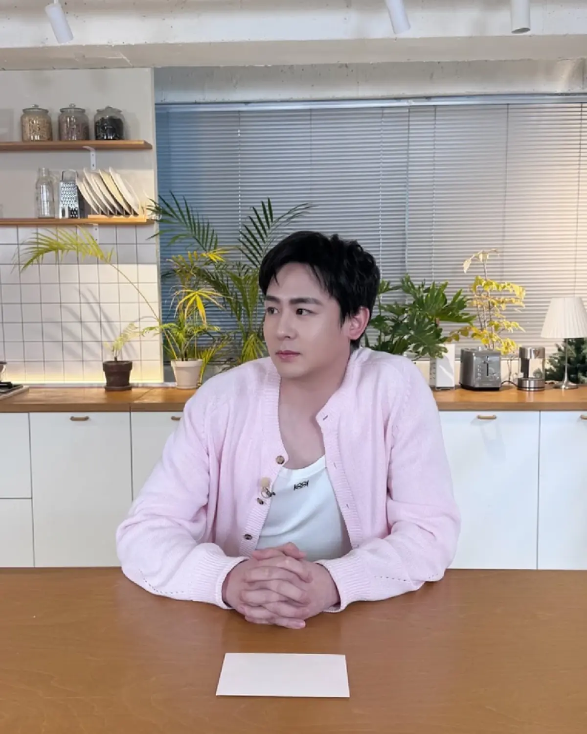 นิชคุณ เดือด ถูกซาแซงสะกดรอยตาม ตะโกนด่า พยายามทำร้ายร่างกาย