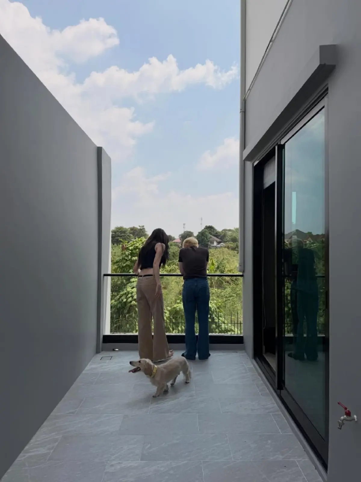 เริ่มต้นชีวิตคู่! กิต ทรีแมนดาวน์ - พรอยมน พาทัวร์บ้านสุดอบอุ่น