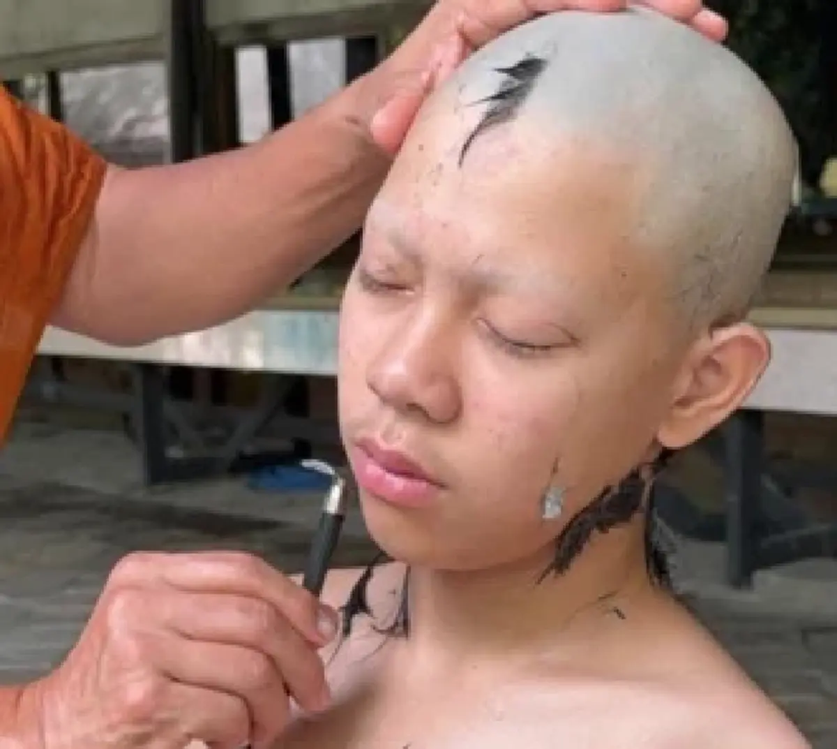 เปิดภาพล่าสุด "น้องกร วัดป่ามณีกาญจน์" โตเป็นหนุ่มหล่อมาก