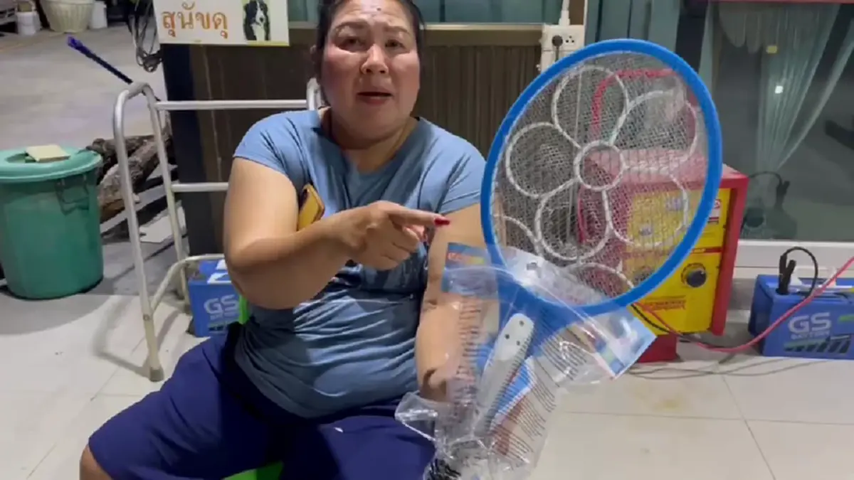 หวิดเสียโฉม! ไม้ตียุง 149 บาทระเบิดใส่หน้าหนุ่ม 18 เจ็บ